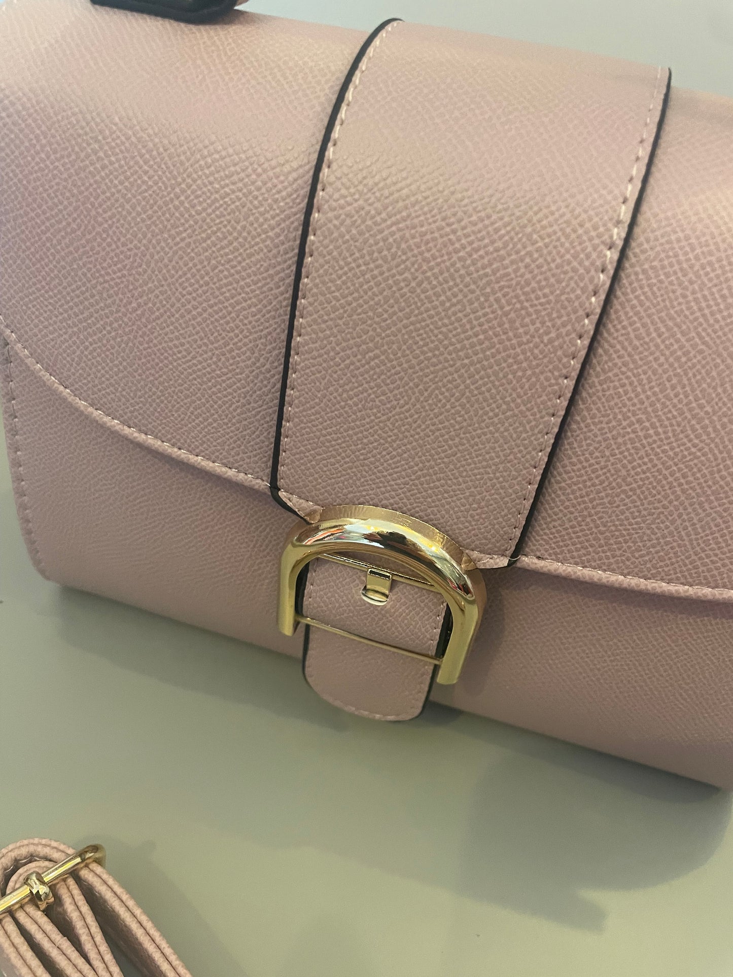 Petit sac à main avec bandoulière marque Gallantry