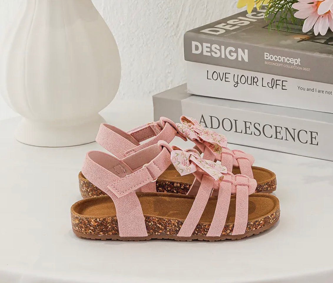 Sandale d'été avec un nœud papillon décoratif (taille grande prendre taille en dessous)