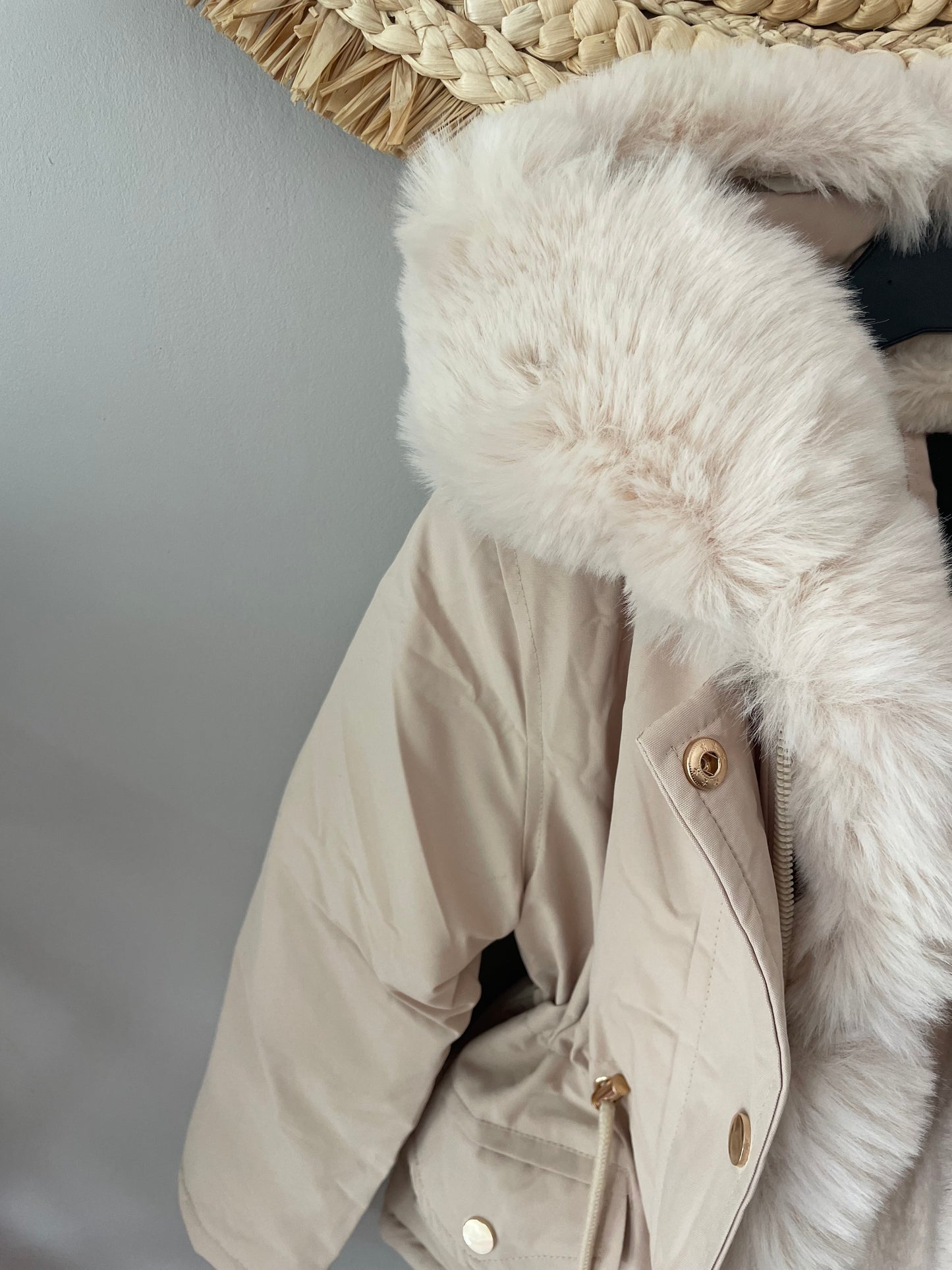 Manteau parka avec capuche et fourrure