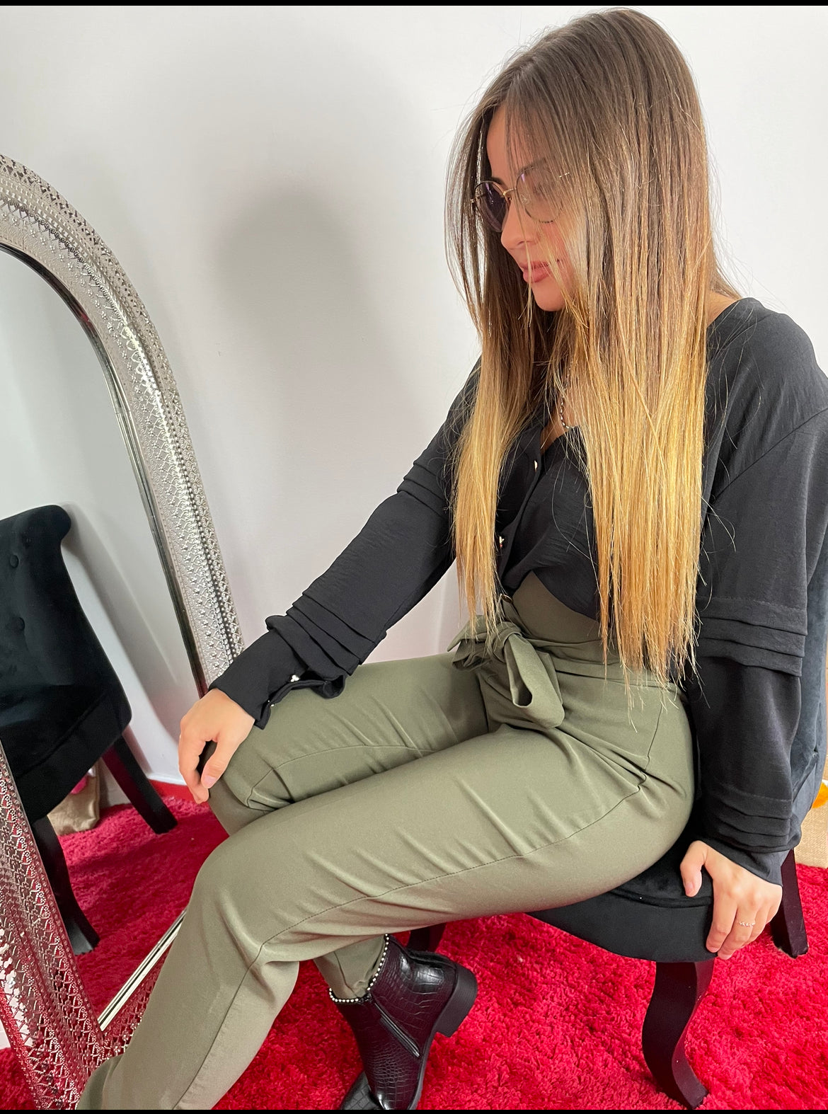 Pantalon taille haute avec noeud kaki