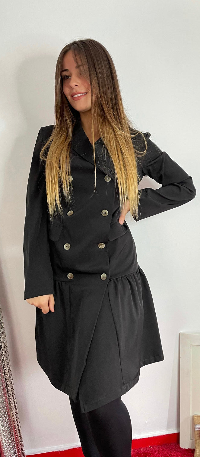 Robe noire blazer