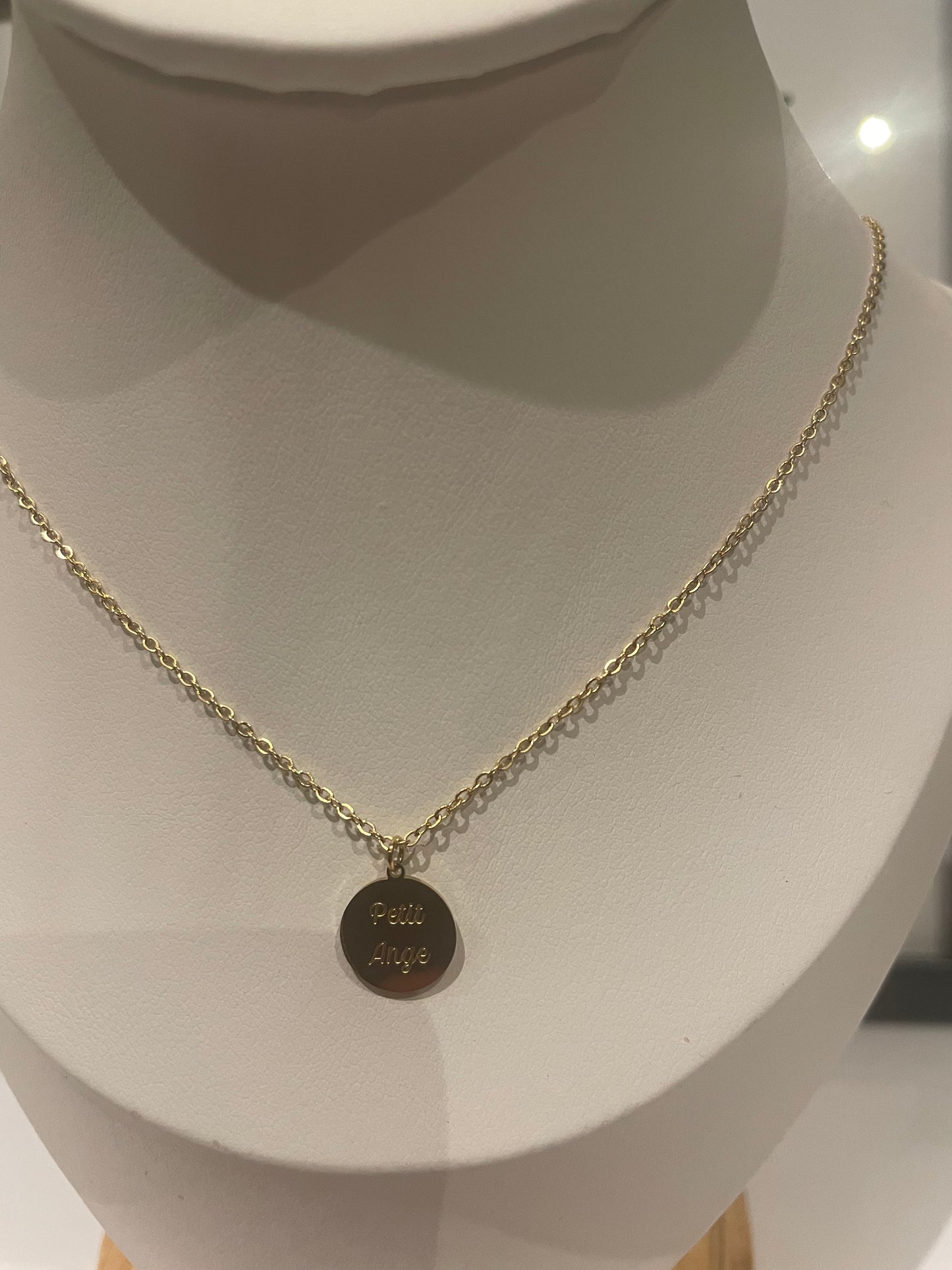 Collier enfant avec médaillon Little  Milë Mila