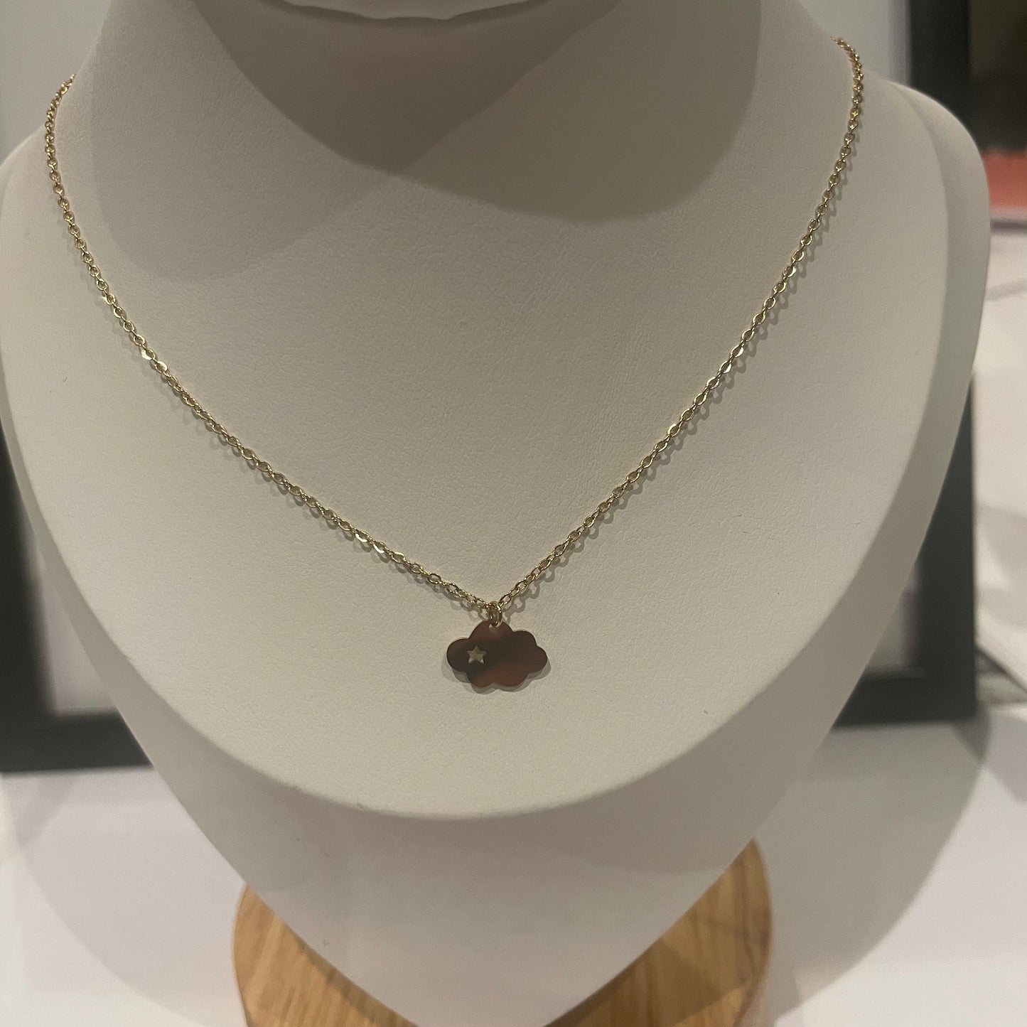 Collier enfant avec médaillon Little  Milë Mila