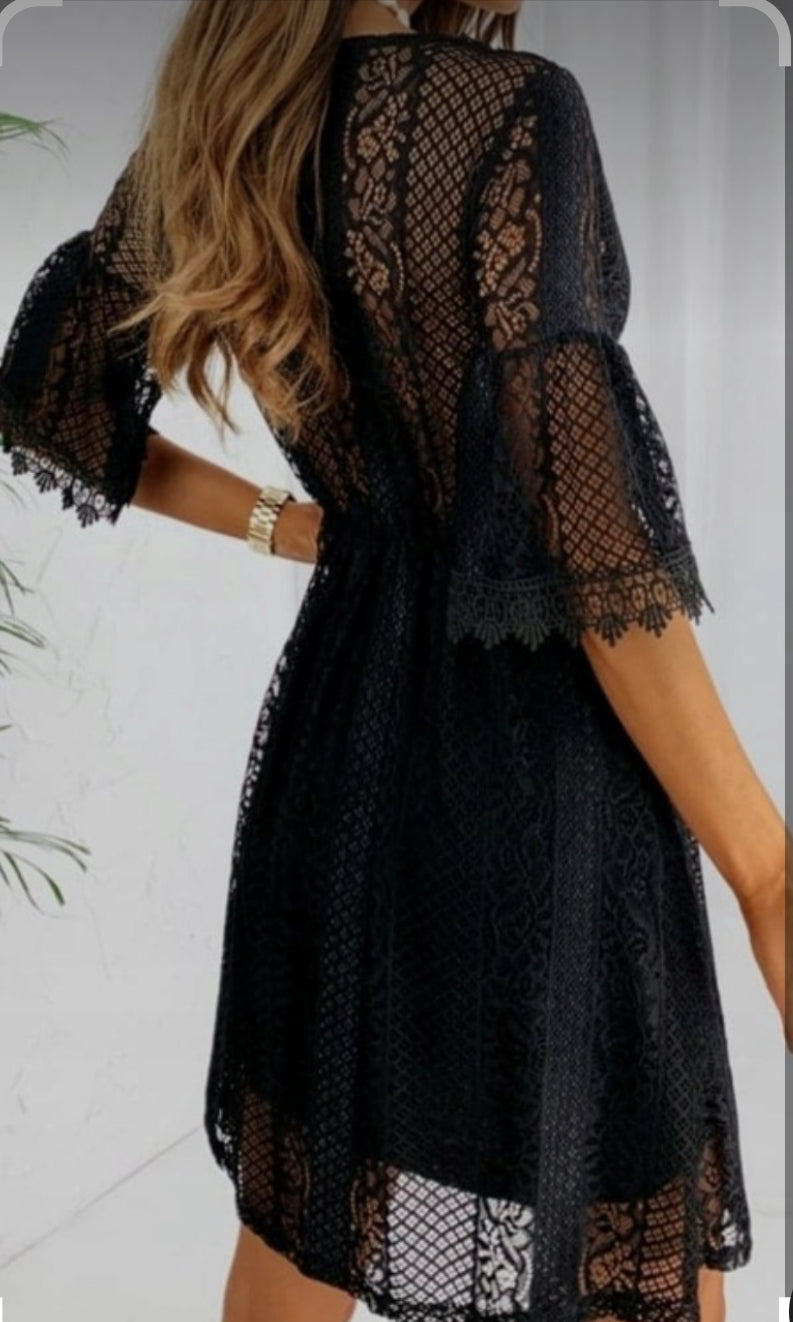 Robe dentelle noire