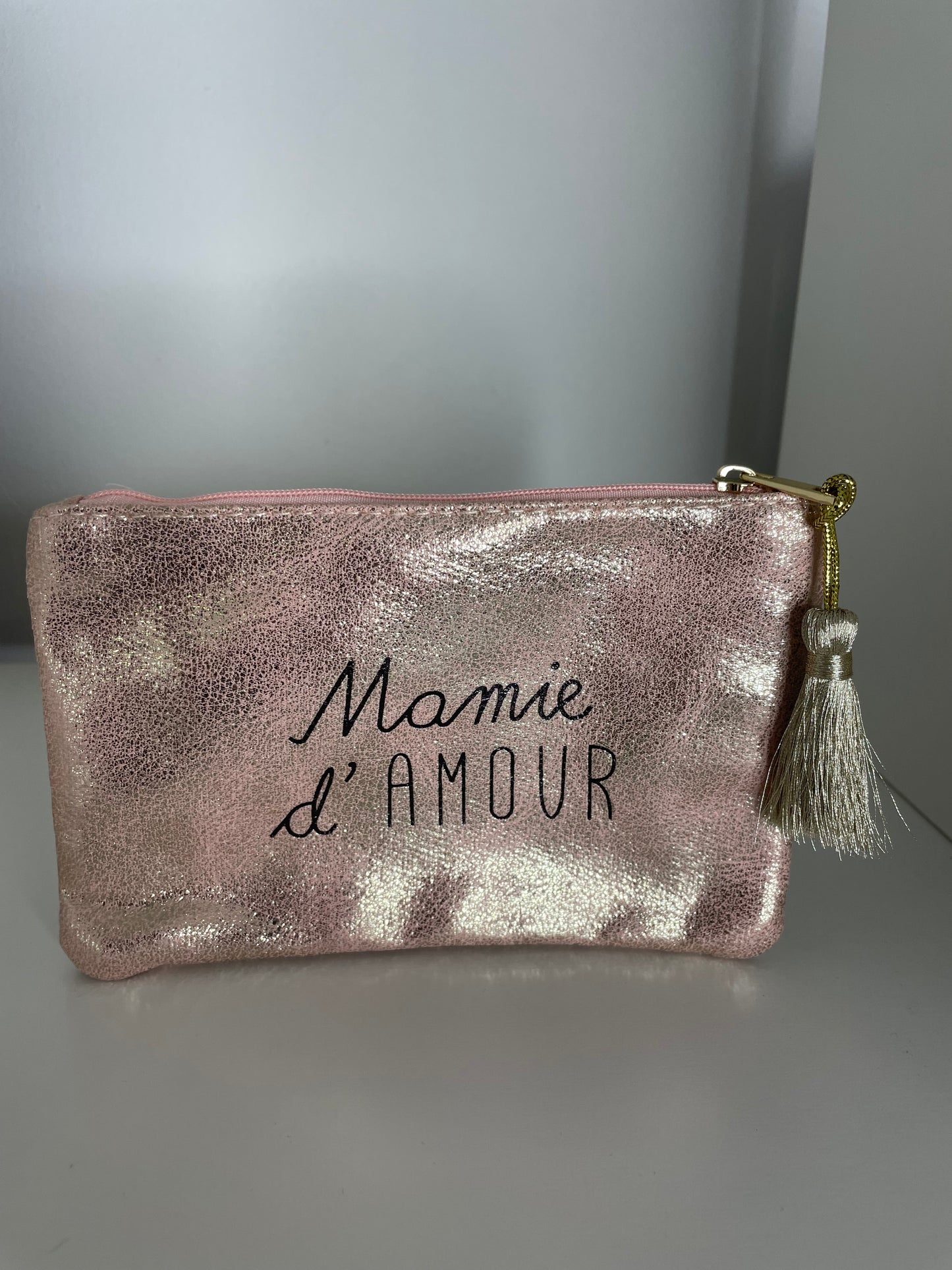 Pochette brillante pompon « Mamie d’amour »