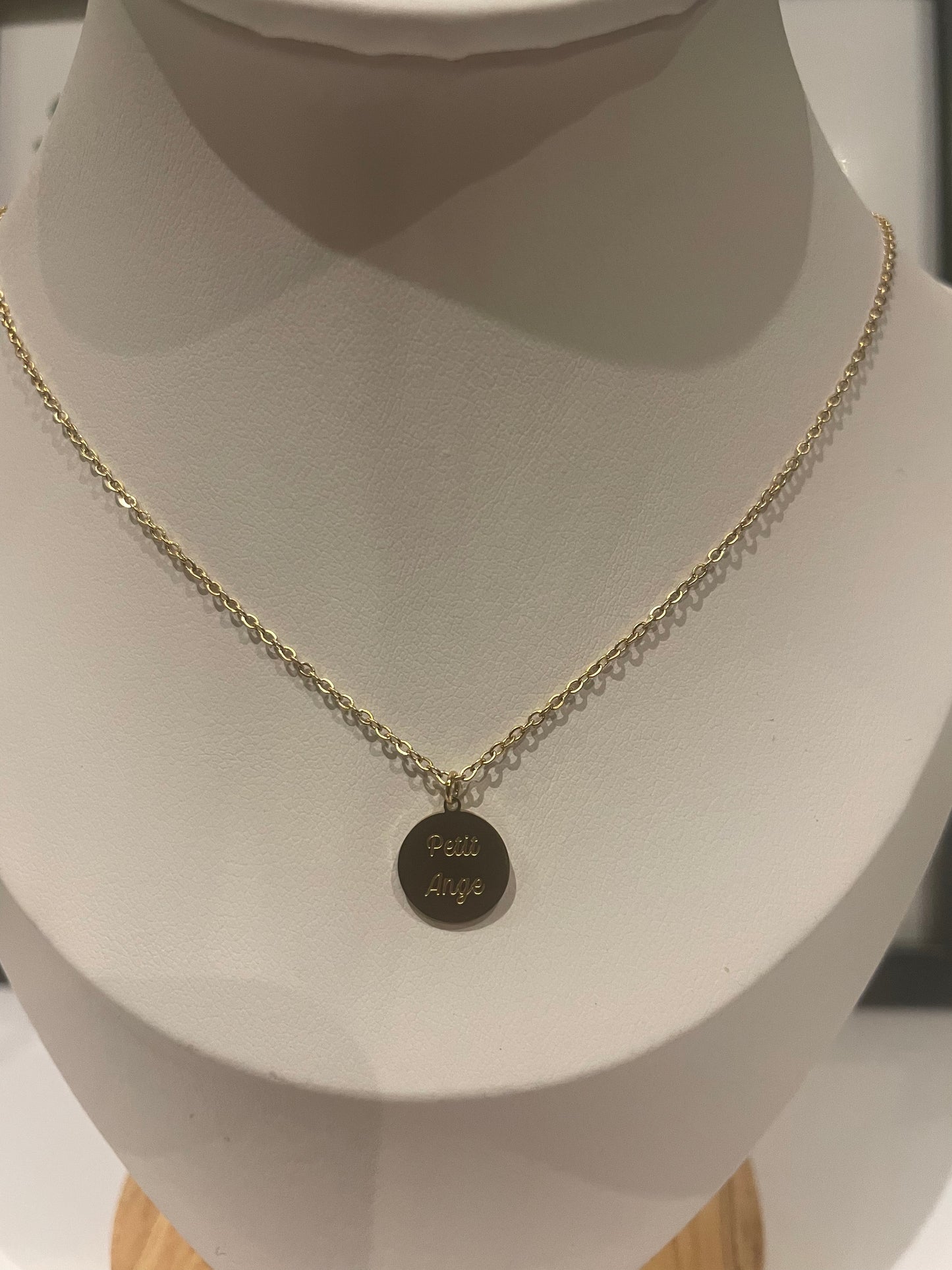 Collier enfant avec médaillon Little  Milë Mila