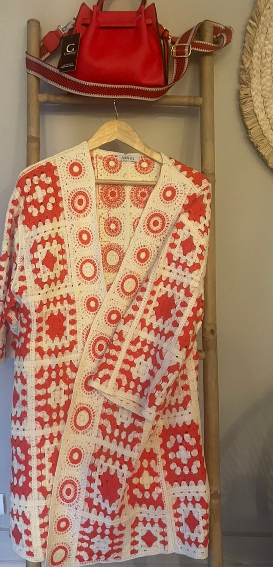 Gilet long en crochet manche 3/4