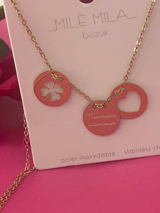Collier 3 médaillons « maman d’amour, trèfle, coeur »