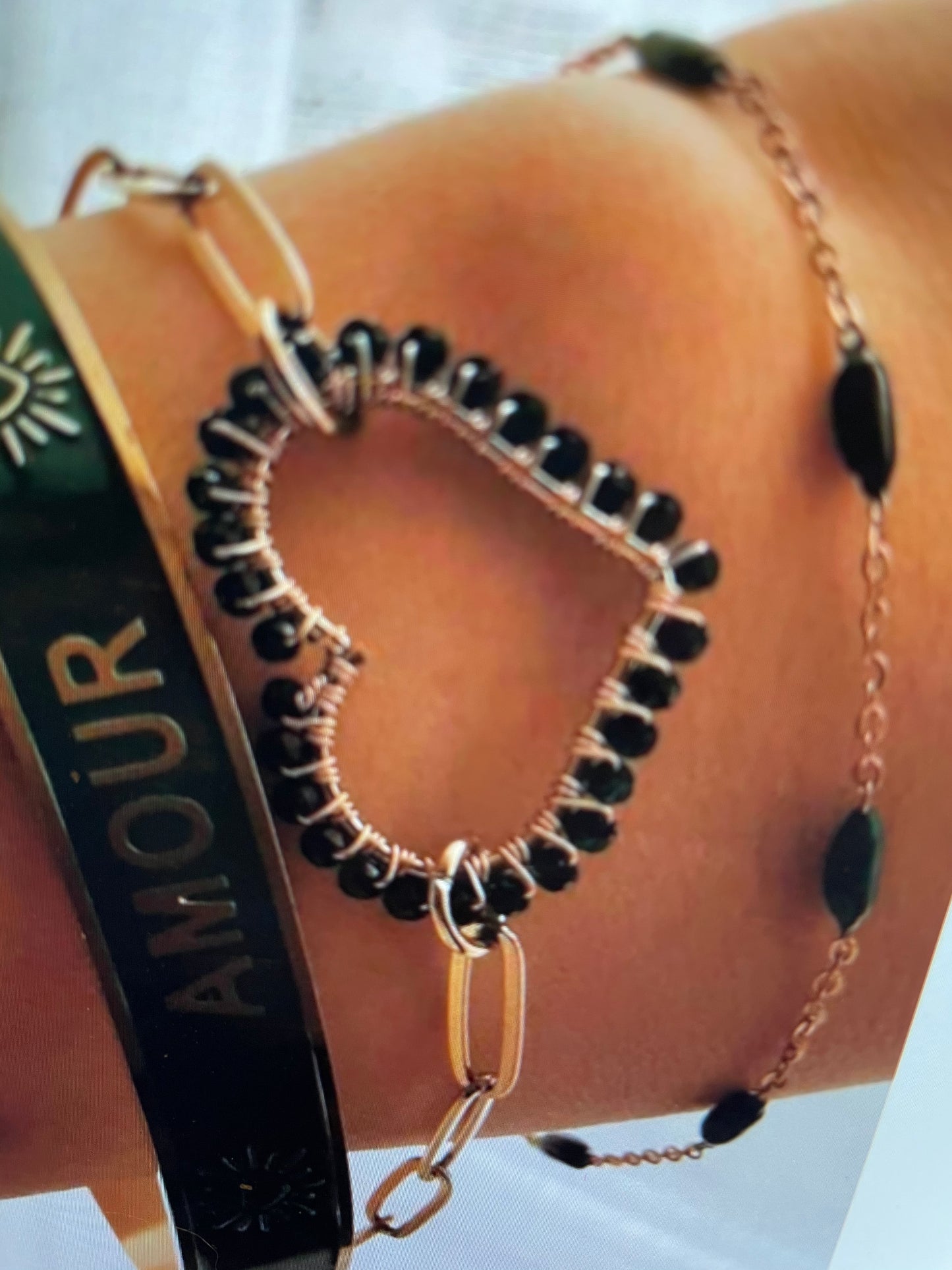 Bracelet coeur perles noires