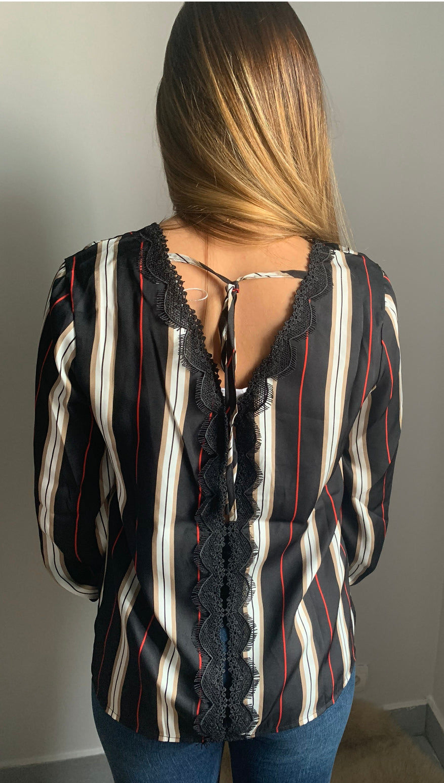 Blouse dentelle dos