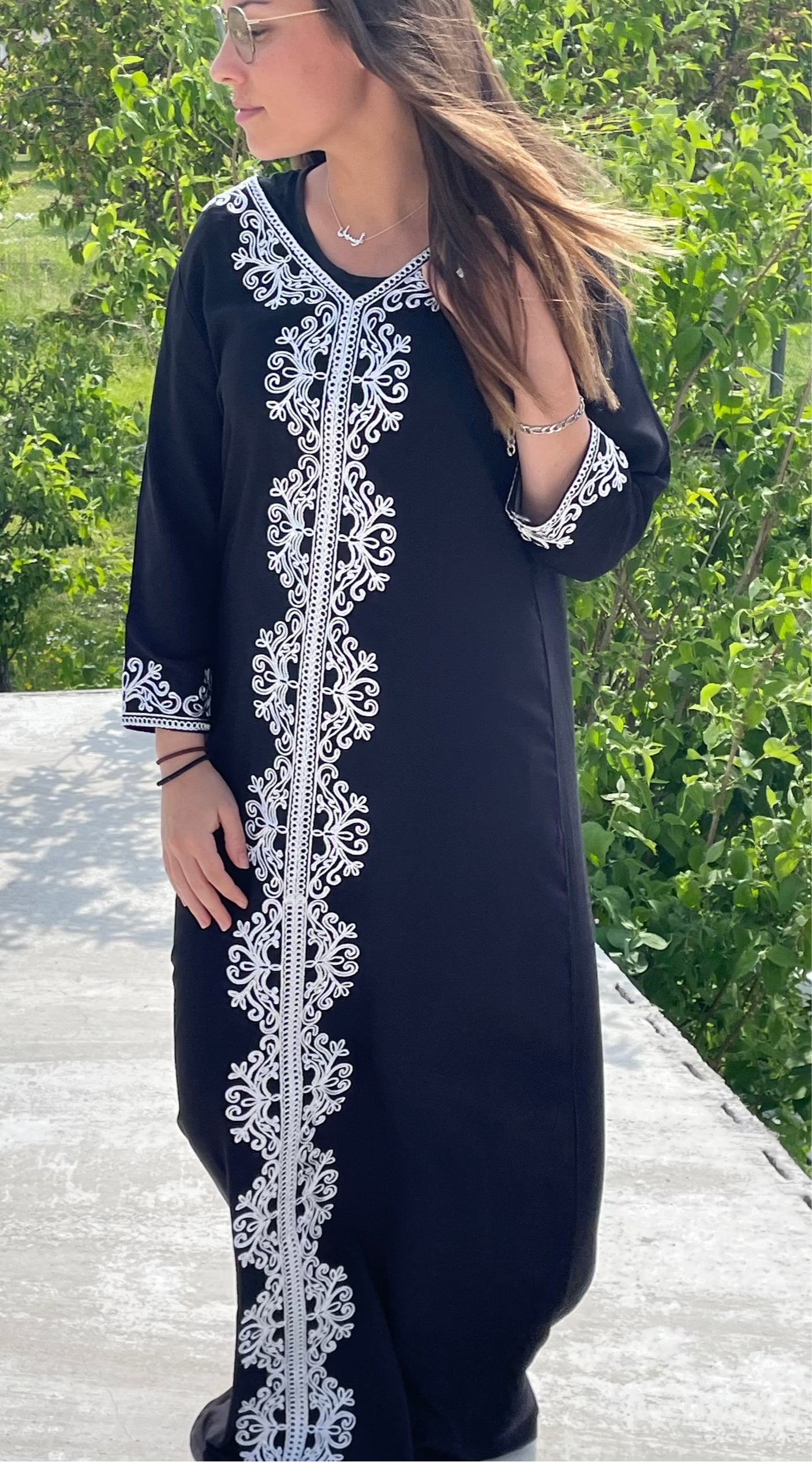 Abaya robe orientale noire Assya