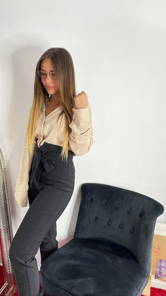 Pantalon taille haute avec noeud noir